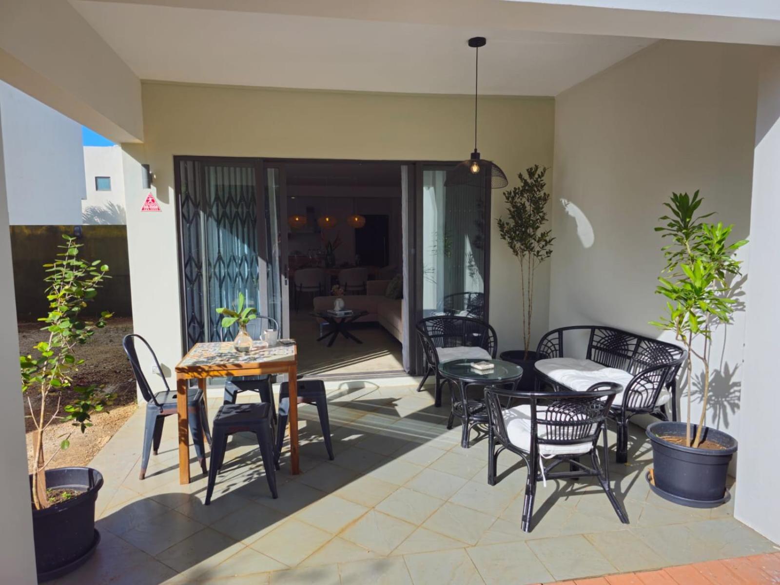 Modern Villa In Grand Bay - Short Walk To Beach Экстерьер фото