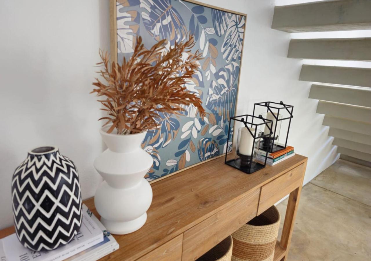 Modern Villa In Grand Bay - Short Walk To Beach Экстерьер фото