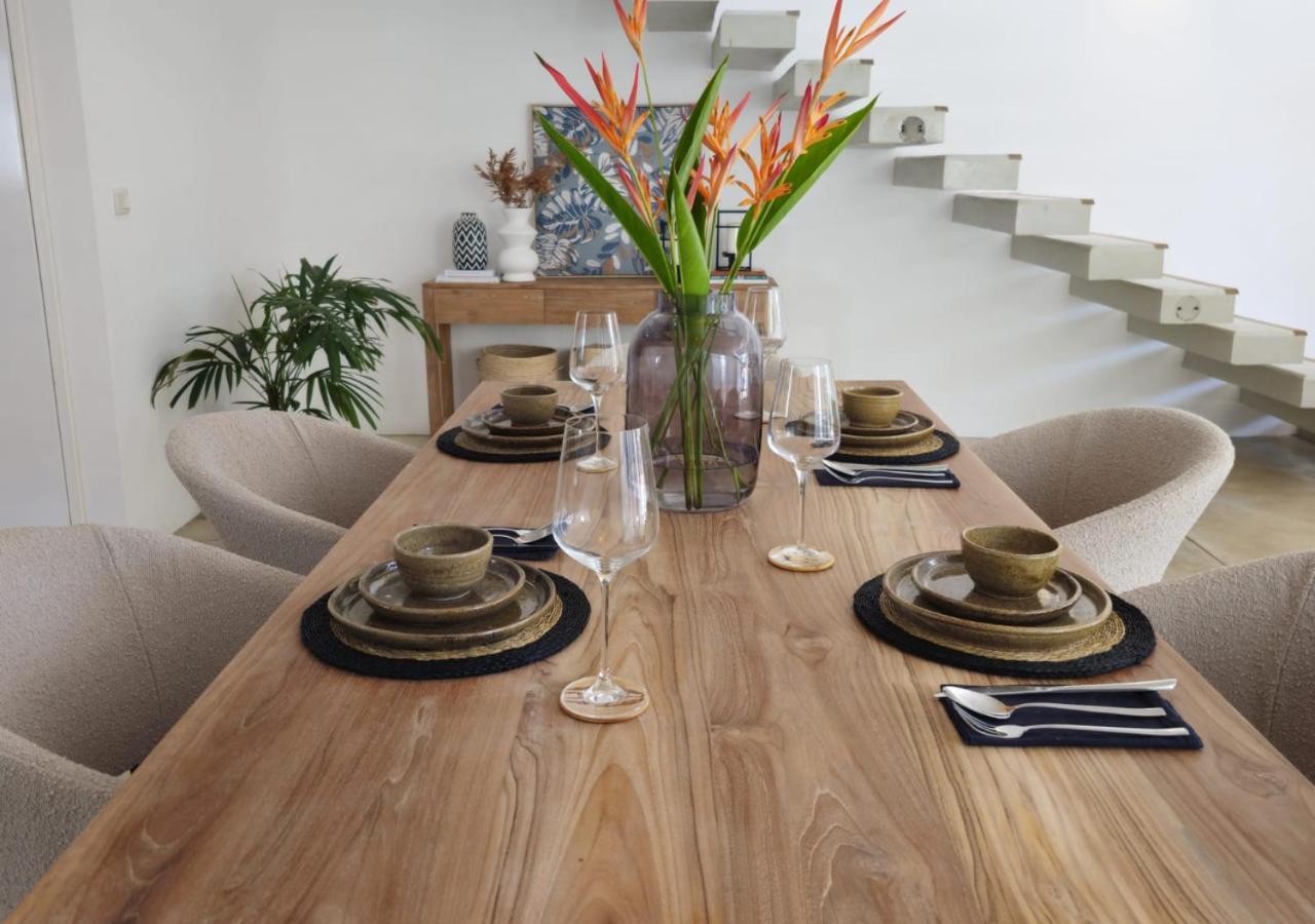 Modern Villa In Grand Bay - Short Walk To Beach Экстерьер фото
