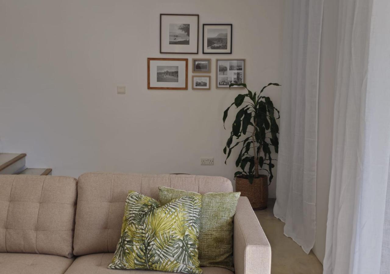 Modern Villa In Grand Bay - Short Walk To Beach Экстерьер фото